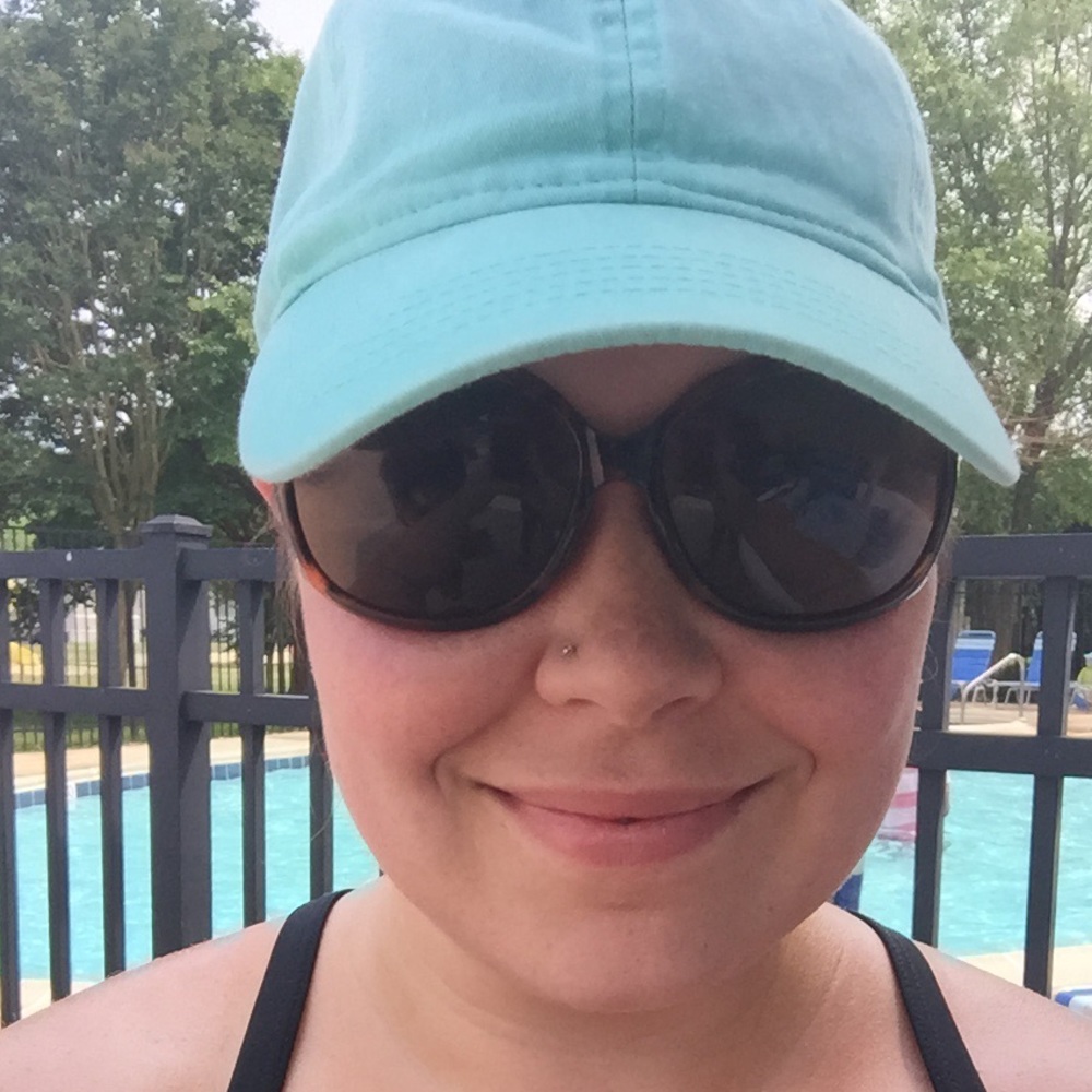 Meet your Posher, Kaylie